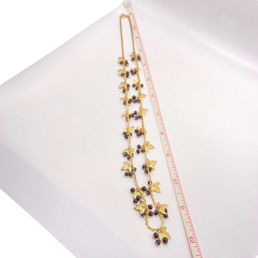 Grape Necklace Womens Very Dark Red Bead Gold Tone Leaves Retro Toggle Chain - Picture 9 of 10